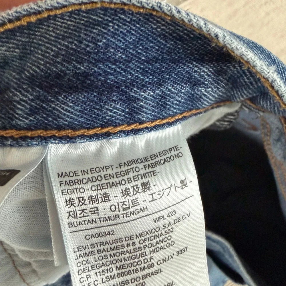 Levis 501 Original Fit Blue‎ Denim Jeans W32 L29 Distressed